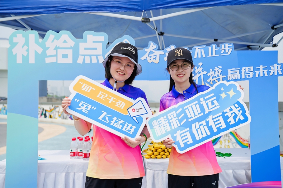 1684720868547977Rmkc.jpg 中轉站合影5.jpg